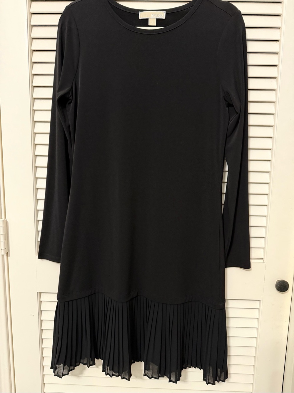 MICHAEL Michael Kors Black Long-Sleeve Pleated-Hem Dress